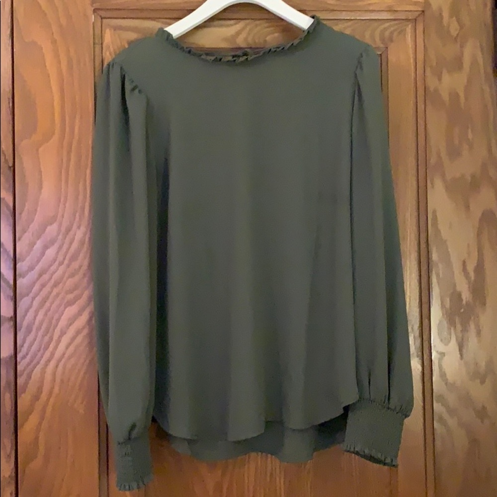 Loft Green top
